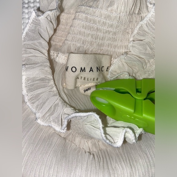 Women’s WOMANCE beige sheer puff sleeves “Crepe” fabric blouse size small - Picture 7 of 11